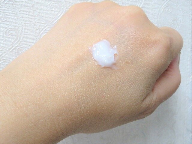 乾燥肌しろ彩